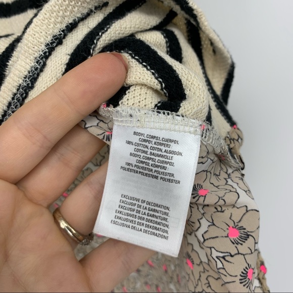 Anthropologie Akemi + Kin Tipperary Bi-Coastal Top - Picture 8 of 10